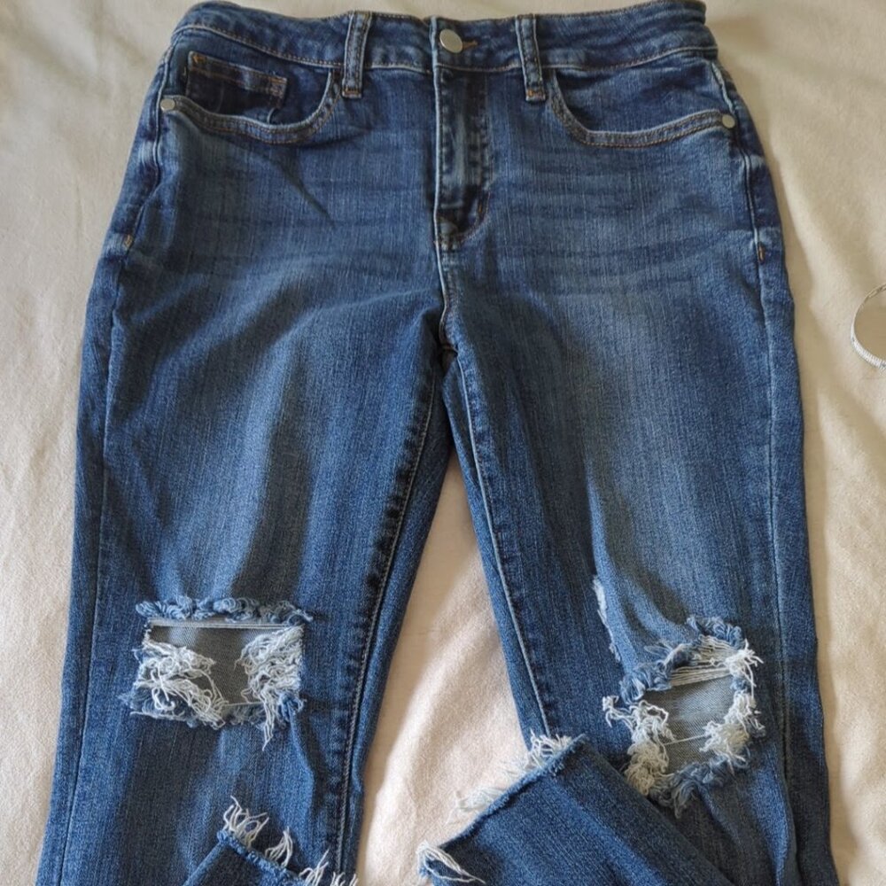 Judy Blue Size 7/28 Mid Rise Skinny Distressed Jeans Style JB8877